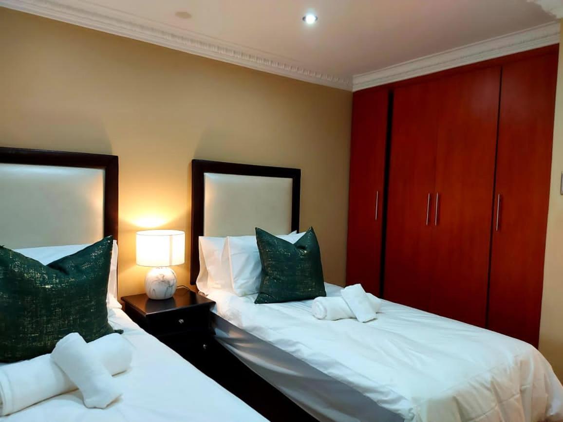 شقة Ocean Sunrise At The Sails - Durban Point Waterfront المظهر الخارجي الصورة