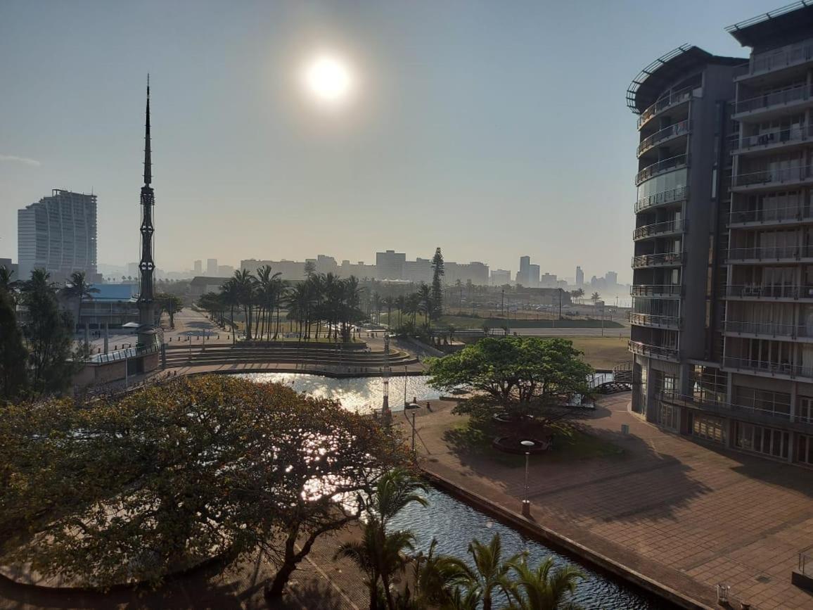 شقة Ocean Sunrise At The Sails - Durban Point Waterfront المظهر الخارجي الصورة