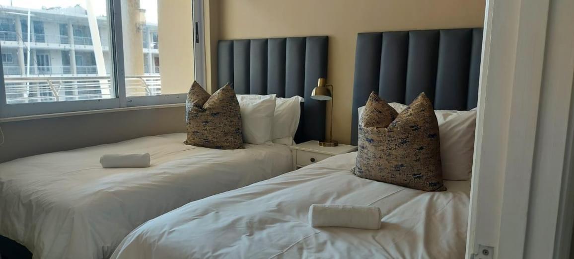 شقة Ocean Sunrise At The Sails - Durban Point Waterfront المظهر الخارجي الصورة